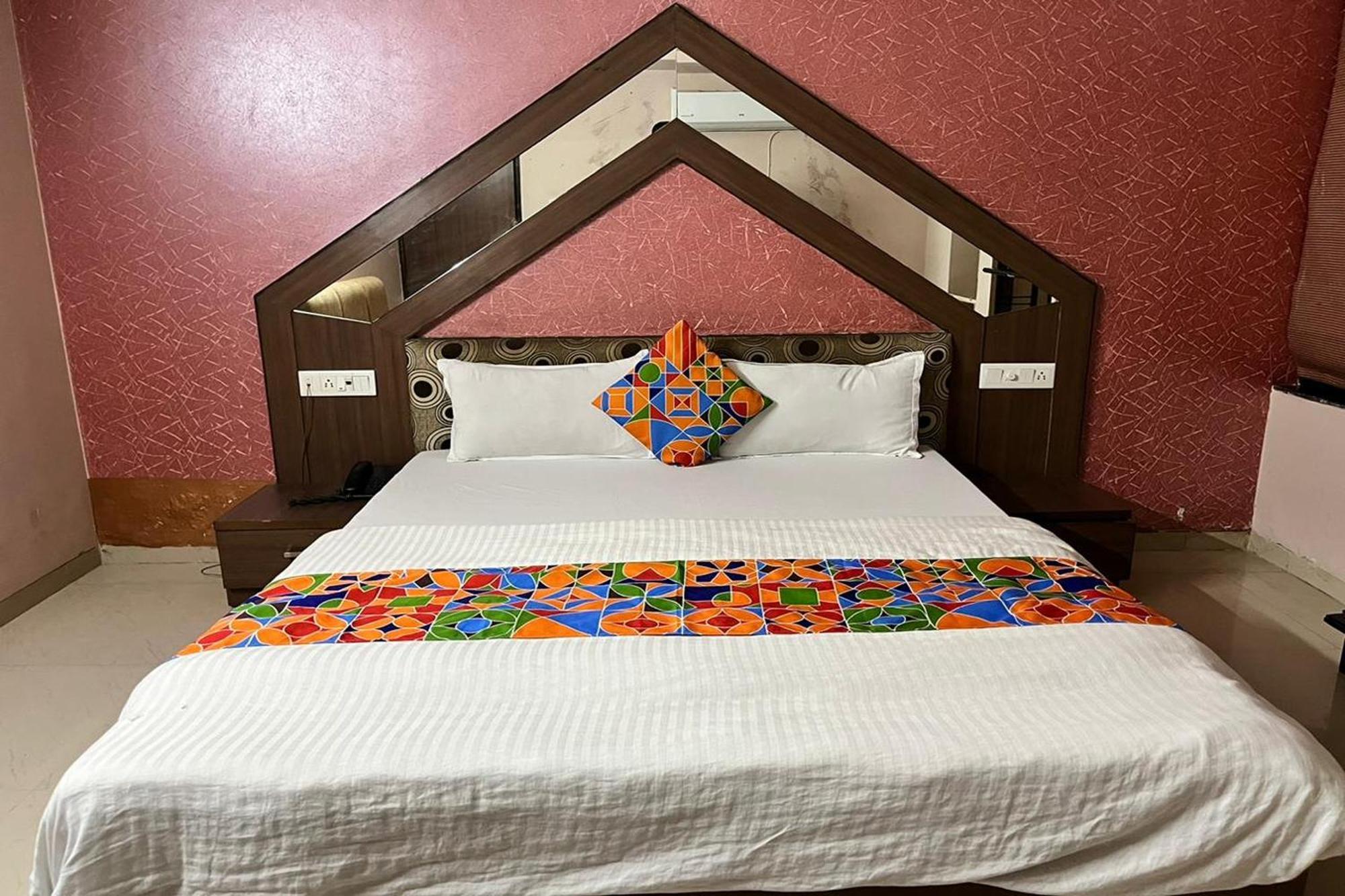 Hotel Shailly Inn Ahmedabad Exterior foto